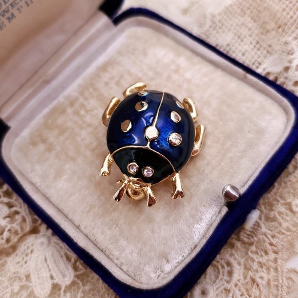 Blue Beetle Brooch, Vintage Scarab Bug Insect jewelry, Collar Bar Pin - Picture 3 of 7